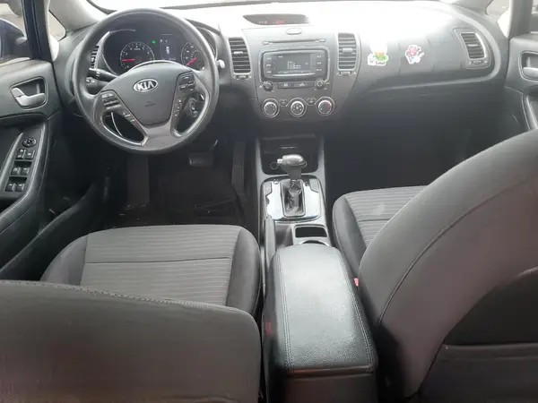 3KPFL4A74JE169287 2018 KIA FORTE - Image 8