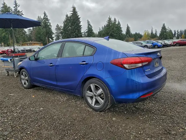 3KPFL4A74JE175171 2018 KIA FORTE - Image 2