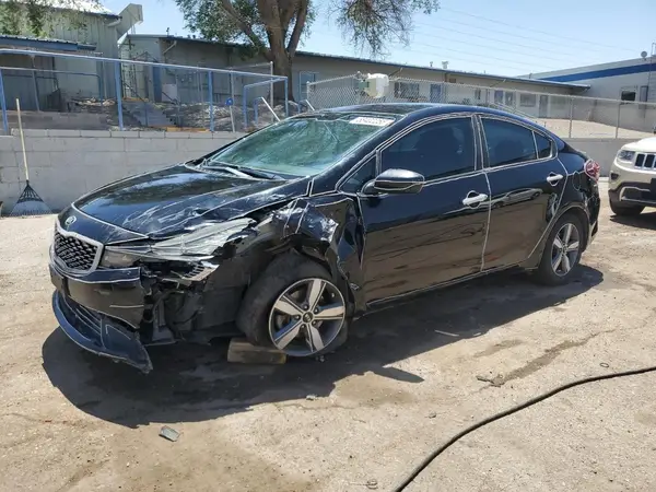 3KPFL4A74JE176367 2018 KIA FORTE - Image 1