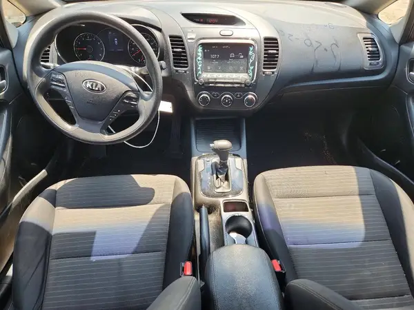 3KPFL4A74JE196652 2018 KIA FORTE - Image 8
