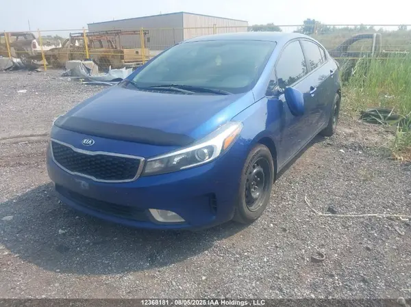 3KPFL4A74JE197753 2018 KIA FORTE - Image 2