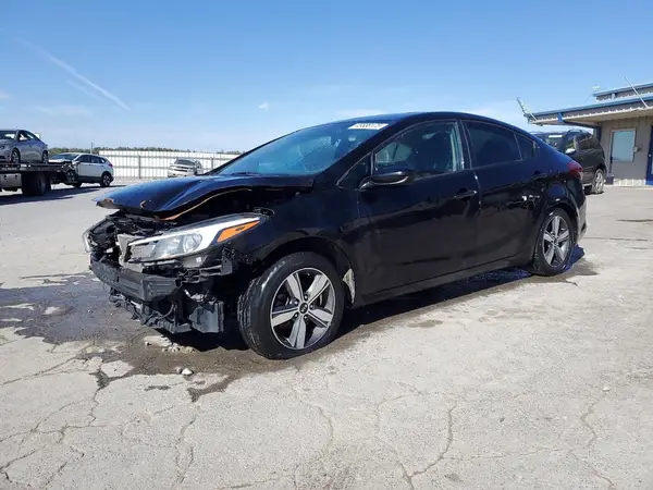 3KPFL4A74JE200716 2018 KIA FORTE - Image 1