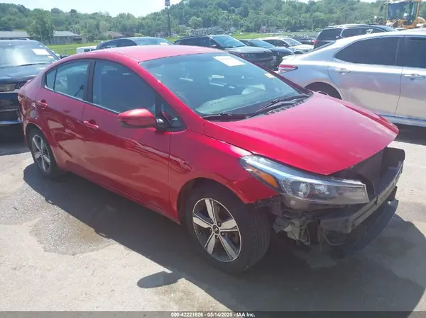 3KPFL4A74JE203440 2018 KIA FORTE - Image 1