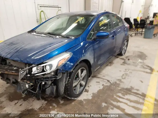 3KPFL4A74JE203678 2018 KIA FORTE - Image 2