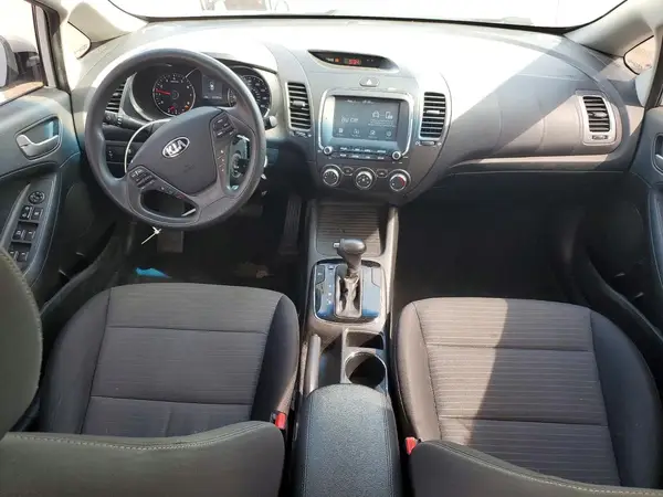 3KPFL4A74JE211005 2018 KIA FORTE - Image 8