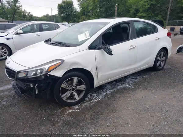 3KPFL4A74JE211246 2018 KIA FORTE - Image 2