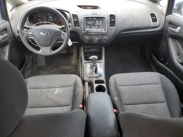3KPFL4A74JE220075 2018 KIA FORTE - Image 8