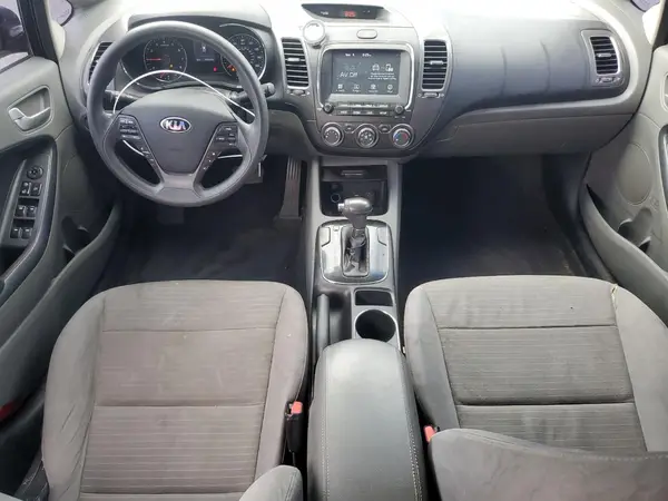 3KPFL4A74JE220478 2018 KIA FORTE - Image 8