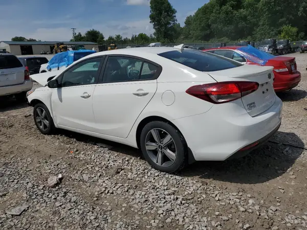 3KPFL4A74JE227835 2018 KIA FORTE - Image 2