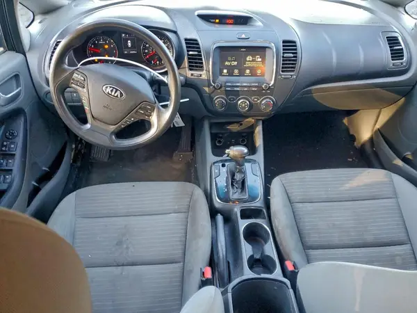 3KPFL4A74JE230122 2018 KIA FORTE - Image 8
