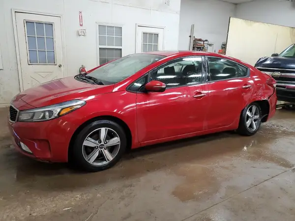 3KPFL4A74JE240889 2018 KIA FORTE - Image 1