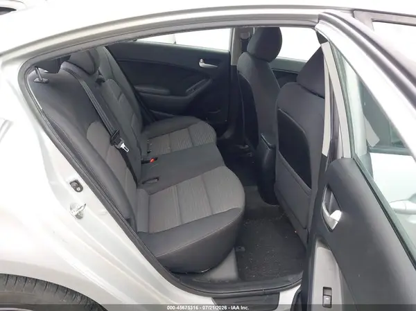 3KPFL4A74JE242433 2018 KIA FORTE - Image 8