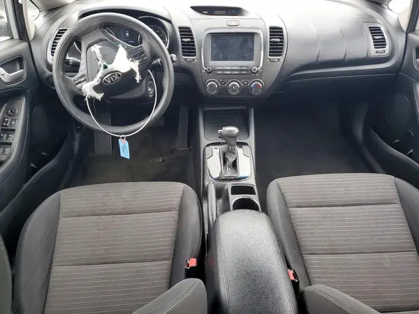 3KPFL4A74JE245560 2018 KIA FORTE - Image 8