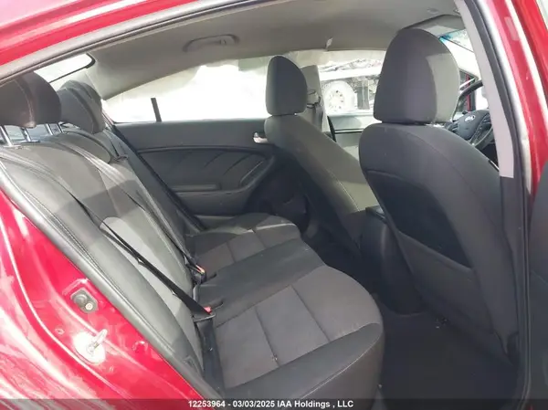 3KPFL4A74JE246093 2018 KIA FORTE - Image 8