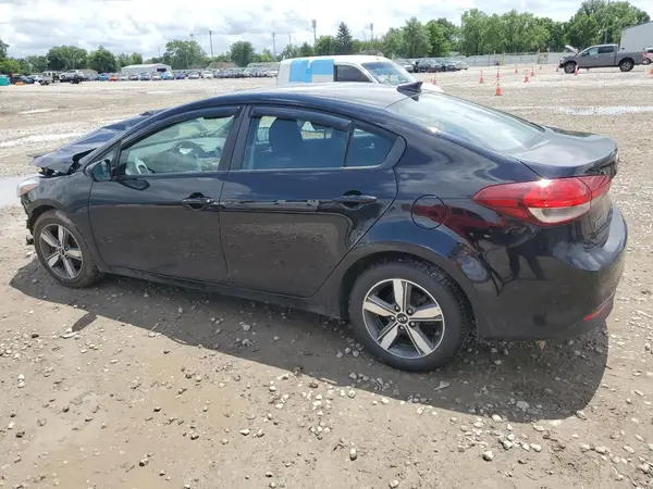 3KPFL4A74JE248703 2018 KIA FORTE - Image 2