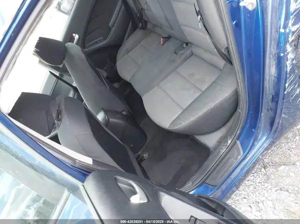 3KPFL4A74JE253352 2018 KIA FORTE - Image 8