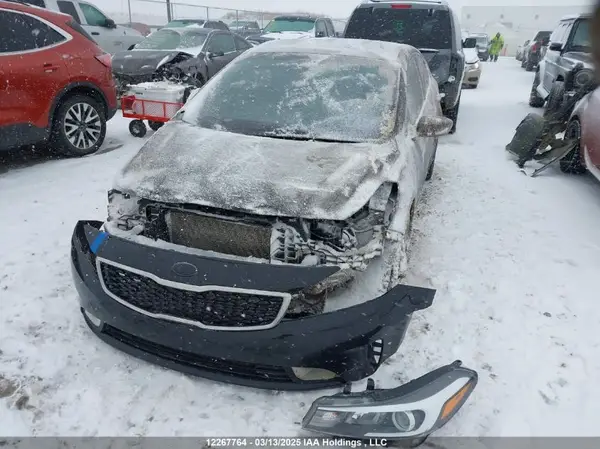 3KPFL4A74JE253528 2018 KIA FORTE - Image 2
