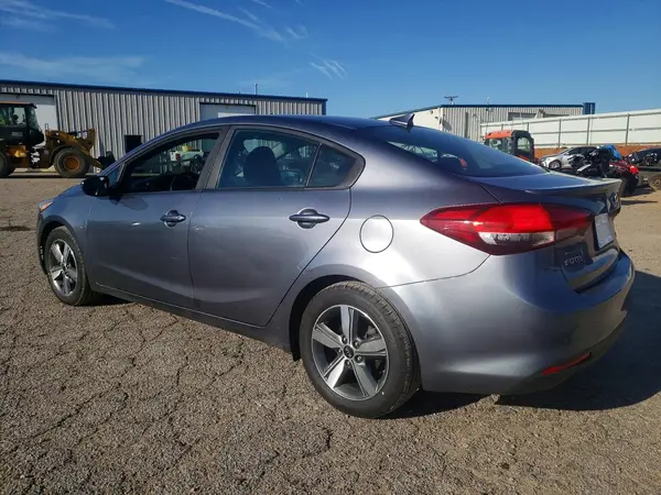 3KPFL4A74JE253934 2018 KIA FORTE - Image 2