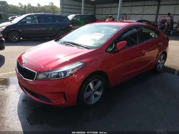 3KPFL4A74JE257725 2018 KIA FORTE - Image 2