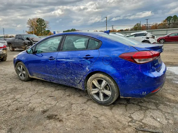 3KPFL4A74JE259863 2018 KIA FORTE - Image 2