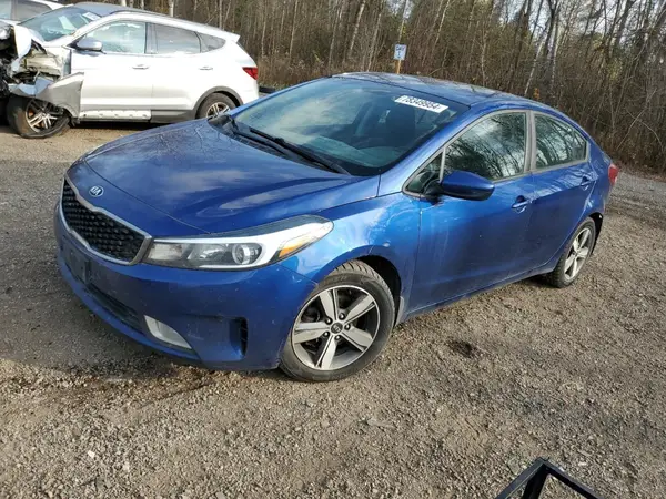 3KPFL4A74JE262097 2018 KIA FORTE - Image 2