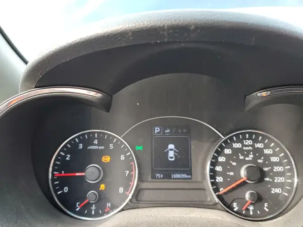 3KPFL4A74JE262097 2018 KIA FORTE - Image 8
