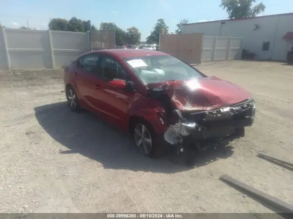 3KPFL4A74JE262830 2018 KIA FORTE - Image 1