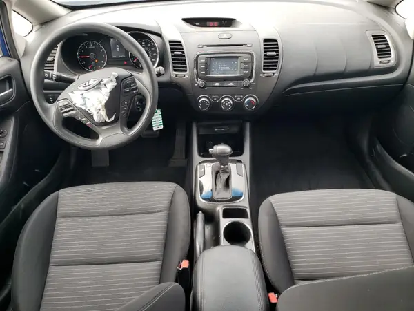 3KPFL4A75HE006545 2017 KIA FORTE - Image 8