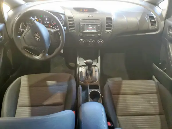 3KPFL4A75HE007386 2017 KIA FORTE - Image 8