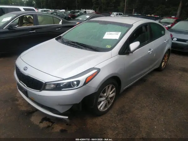 3KPFL4A75HE007906 2017 KIA FORTE - Image 2