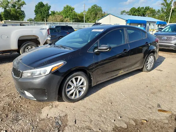 3KPFL4A75HE009817 2017 KIA FORTE - Image 1