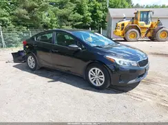 3KPFL4A75HE010918 2017 KIA FORTE