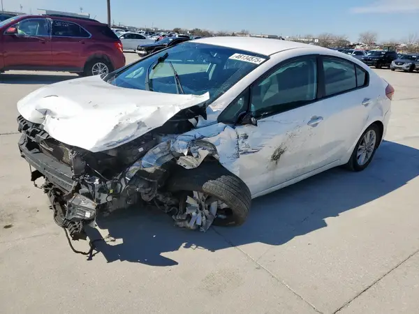 3KPFL4A75HE011566 2017 KIA FORTE - Image 1