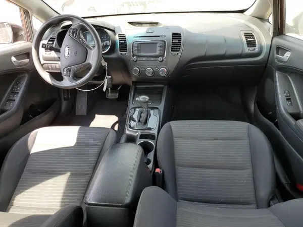 3KPFL4A75HE013351 2017 KIA FORTE - Image 8