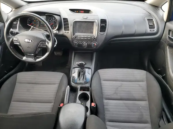 3KPFL4A75HE013818 2017 KIA FORTE - Image 8