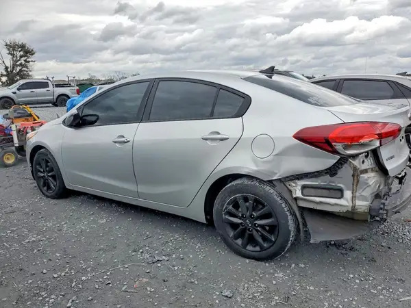 3KPFL4A75HE014211 2017 KIA FORTE - Image 2