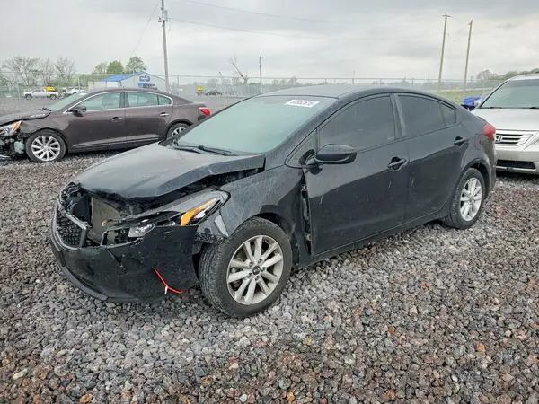 3KPFL4A75HE014323 2017 KIA FORTE - Image 1