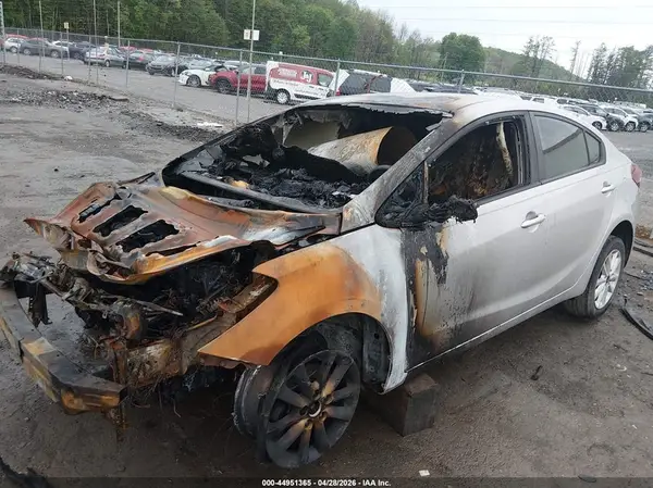 3KPFL4A75HE014354 2017 KIA FORTE - Image 2