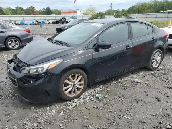 3KPFL4A75HE015133 2017 KIA FORTE - Image 1