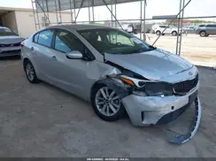 3KPFL4A75HE015441 2017 KIA FORTE
