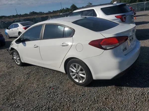 3KPFL4A75HE029114 2017 KIA FORTE - Image 2
