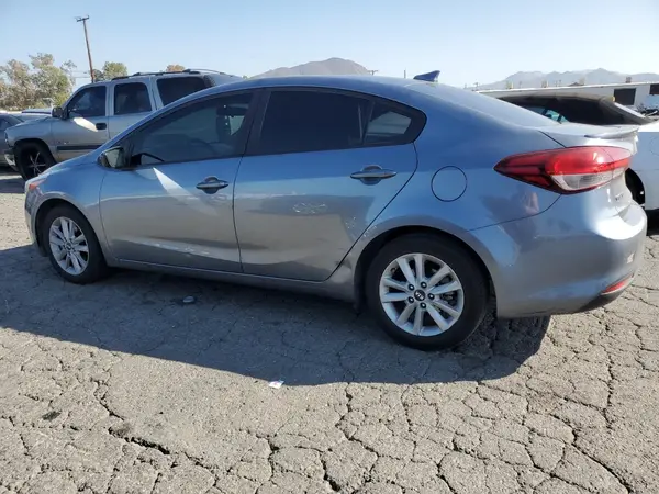 3KPFL4A75HE033275 2017 KIA FORTE - Image 2