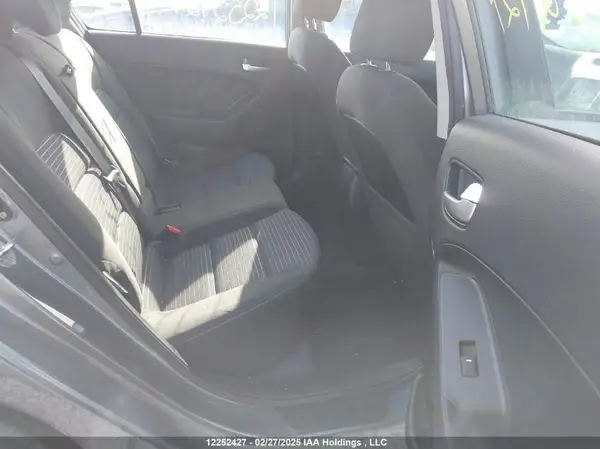 3KPFL4A75HE033468 2017 KIA FORTE - Image 8
