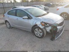 3KPFL4A75HE037102 2017 KIA FORTE