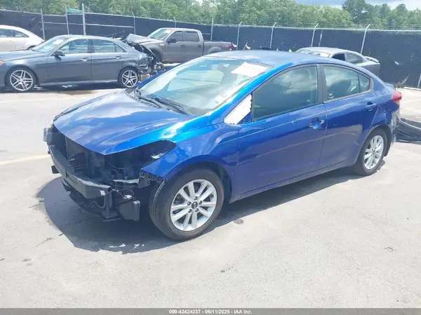 3KPFL4A75HE043031 2017 KIA FORTE - Image 2