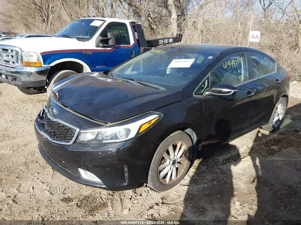 3KPFL4A75HE043577 2017 KIA FORTE - Image 2