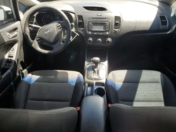 3KPFL4A75HE054191 2017 KIA FORTE - Image 8