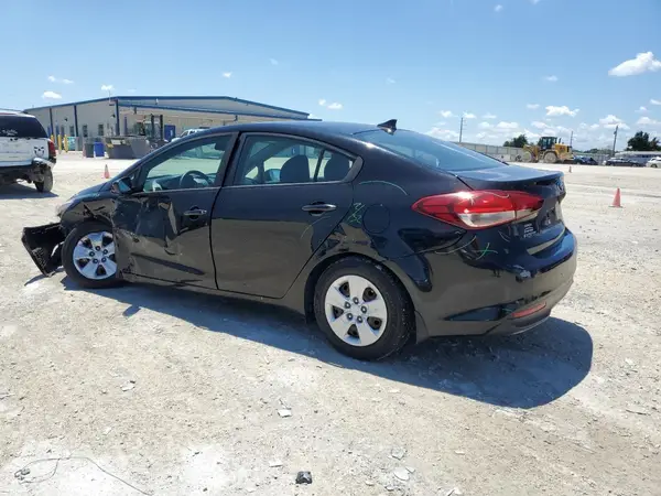 3KPFL4A75HE059973 2017 KIA FORTE - Image 2