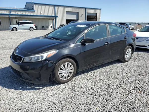 3KPFL4A75HE062422 2017 KIA FORTE - Image 1