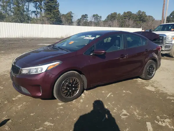 3KPFL4A75HE068978 2017 KIA FORTE - Image 1